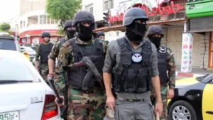 الأمن الوقائي يلقي القبض على مشتبه به بارتكاب جريمة القتل في عينبوس الأمن الوقائي يلقي القبض على مشتبه به بارتكاب جريمة القتل في عينبوس